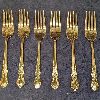 8 Cambridge Gold Electroplated Stainless Salad Dinner Forks