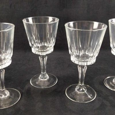 Four Stemmed Glass Water Wine Goblets