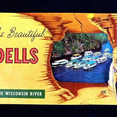 Sale Photo Thumbnail #1140: The Beautiful Dells Booklet