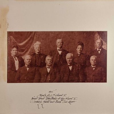 Sale Photo Thumbnail #1080: Walt Disney Cast Member Ancestor Heard Family Photo