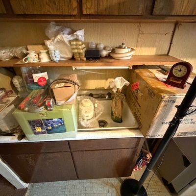 Estate sale photo