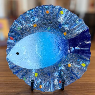 Sale Photo Thumbnail #70: FISH THEMED FUSED ART GLASS BOWL #1