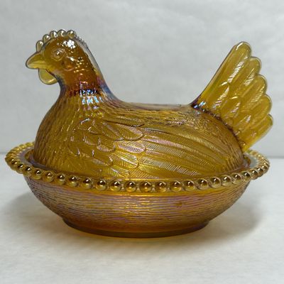 INDIANA GLASS AMBER CARNIVAL HEN ON NEST
