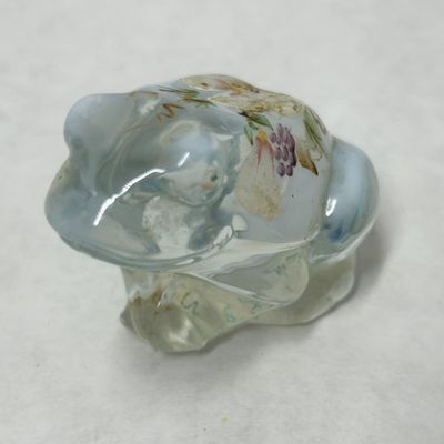 FENTON SIGNED OPALESCENT GLASS FROG