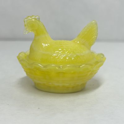 BOYD HARVEST GOLD MINI HEN ON NEST