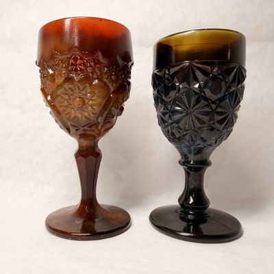 BOYD BROWN/RED VINTAGE GLASS GOBLETS