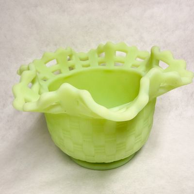 URANIUM CUSTARD GLASS BASKETWEAVE BOWL, 1950s
