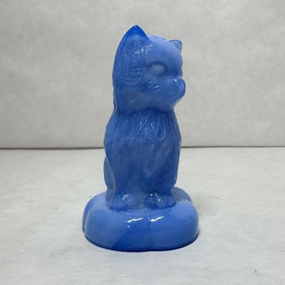 BOYD BLUE SLAG GLASS SITTING KITTEN PILLOW FIGURINE