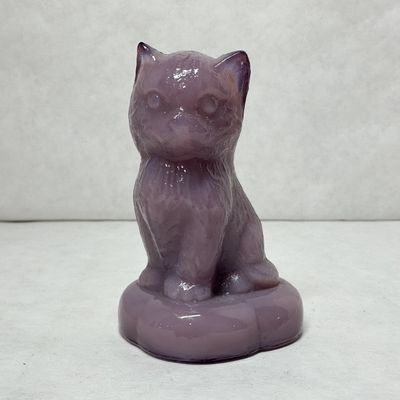 BOYD PURPLE SLAG GLASS SITTING KITTEN ON PILLOW