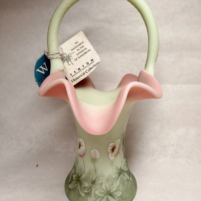 FENTON LOTUS MIST BURMESE BASKET 2000