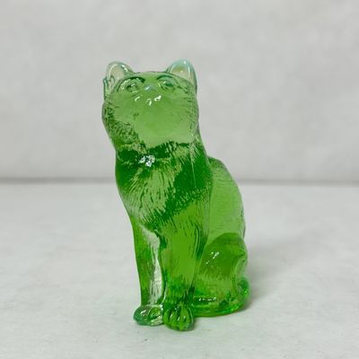 MOSSER SITTING CAT GREEN GLASS CAT