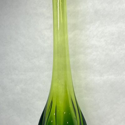 KANAWHA GREEN SWUNG GLASS VASE, 1960S