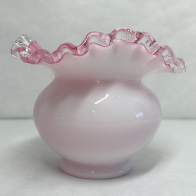 FENTON PINK CREST GLASS VASE, MID-20TH CENTURY