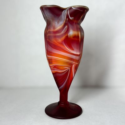 IMPERIAL GLASS RED SLAG VASE, MID-20TH CENTURY