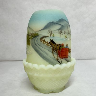 FENTON CUSTARD GLASS FAIRY LAMP, 1980
