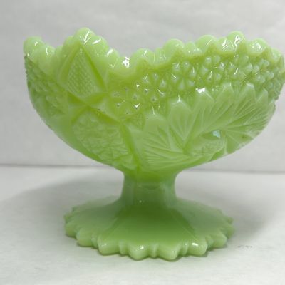 JADEITE FENTON PINWHEEL GLASS PEDESTAL COMPOTE