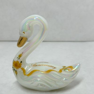FENTON IRIDESCENT GLASS ANNIVERSARY SWAN