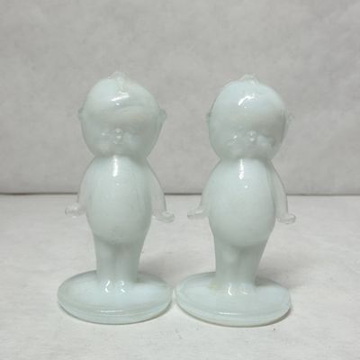 BOYD MARSHMALLOW GLASS KEWPIE PAIR 1997