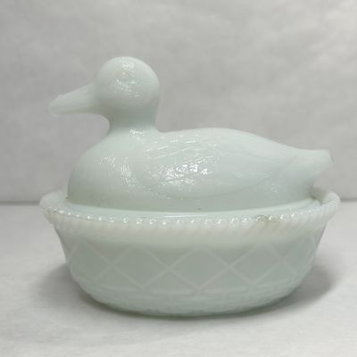 AMERICAN MILK GLASS DUCK, 20TH CENTURY