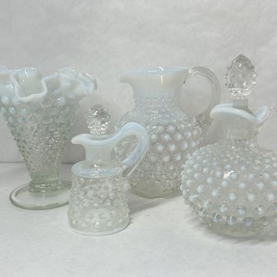 FENTON FRENCH OPALESCENT HOBNAIL GLASSWARE, MID-20TH CENTURY