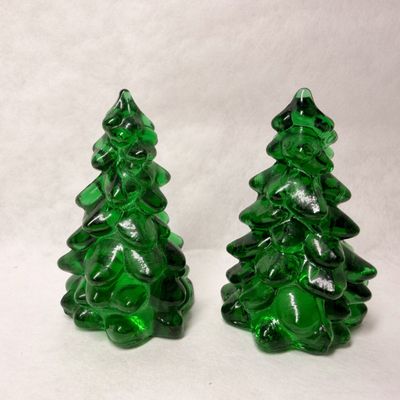 MOSSER MINI GREEN GLASS TREES