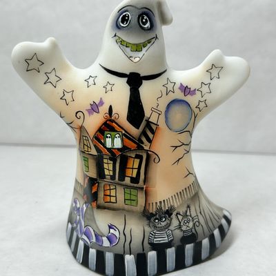 FENTON PAINTED GLASS GHOST 2024 BARLEY