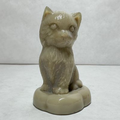 BOYD GLASS GRAY SITTING KITTEN PILLOW FIGURINES