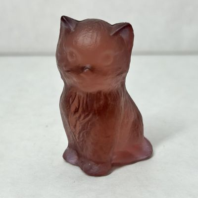 BOYD GLASS BURGUNDY SATIN KITTEN, 1978-1983