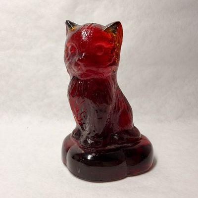 BOYD'S GLASS RED SITTING KITTEN PILLOW