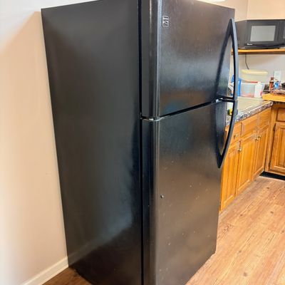 Sale Photo Thumbnail #157: Kenmore refrigerator
