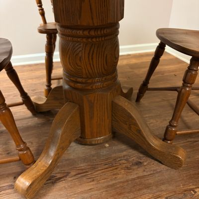Sale Photo Thumbnail #184: Kitchen table and chairs