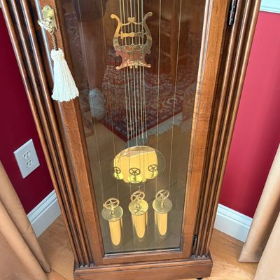 Sale Photo Thumbnail #112: Howard miller grandfather clock