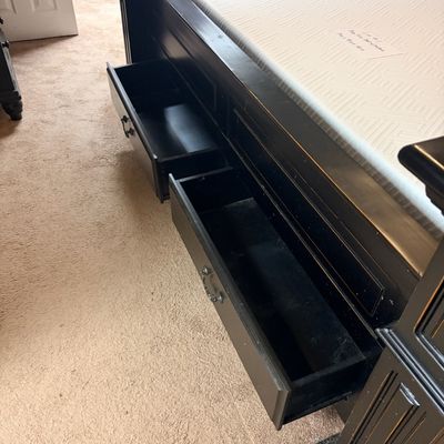Sale Photo Thumbnail #165: King sized bed with mattress