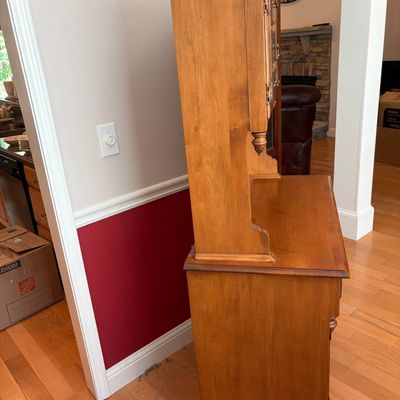 Sale Photo Thumbnail #122: Tell city step back hutch
