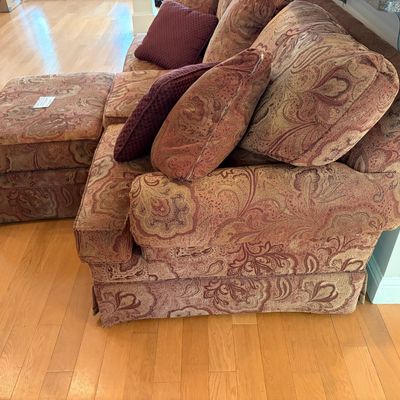 Sale Photo Thumbnail #70: Kinkaid sofa with ottoman