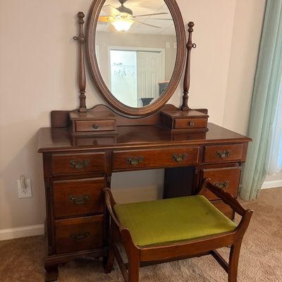 Sale Photo Thumbnail #160: Antique Vanity & Bench