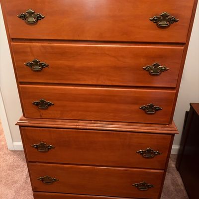 Sale Photo Thumbnail #63: 5 drawer maple dresser