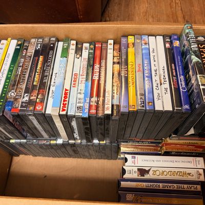 Sale Photo Thumbnail #174: Books, DVDs, coffee table