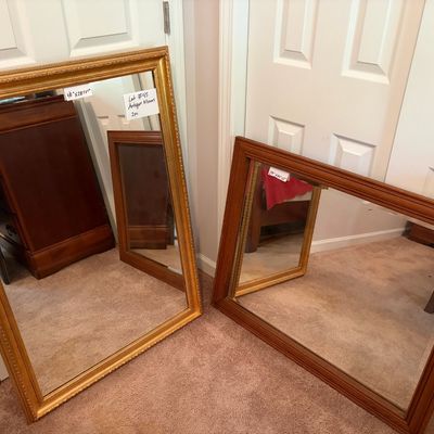 Sale Photo Thumbnail #142: Assortment of mirrors