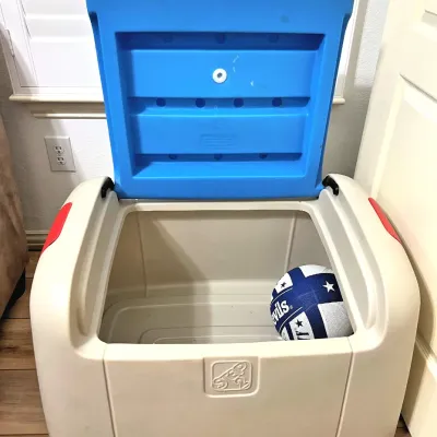 Sale Photo Thumbnail #54: Step2 toy box