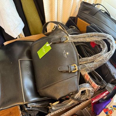 Sale Photo Thumbnail #162