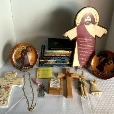 Faith-Inspired Books, Crosses & Religious Dcor Collection