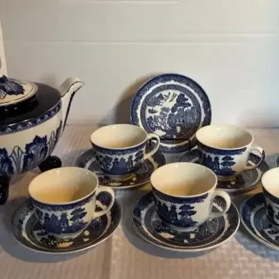 Johnson Bros. Blue Willow Tea Set
