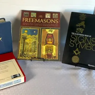 Freemasonry Books & Masonic Ritual Reference Collection