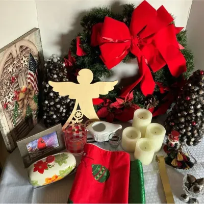 Christmas Decor & Holiday Entertaining Collection