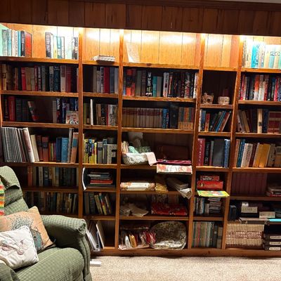 Sale Photo Thumbnail #29: Library