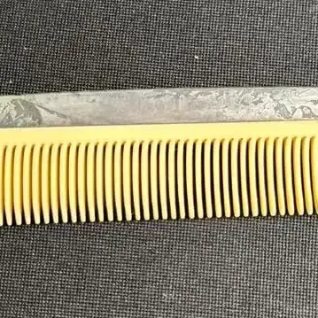 Vintage Small Comb with Sterling Silver Spine – 4½”