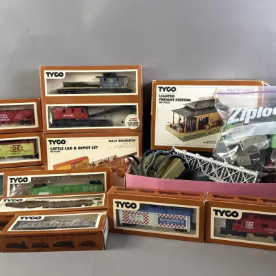 Sale Photo Thumbnail #581