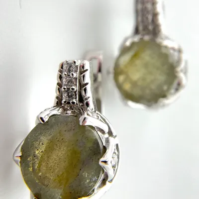Sale Photo Thumbnail #132