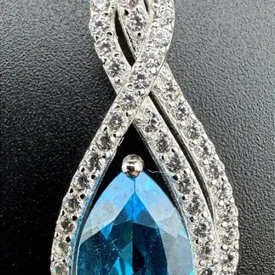 1.7 Ct Blue Topaz Sterling Silver Pendant 